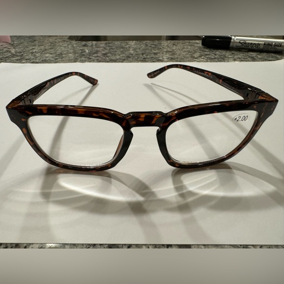 BUNNY EYEZ Guyz Tiltable Reading Sunglasses Harrison +2.00 - Picture 2 of 9